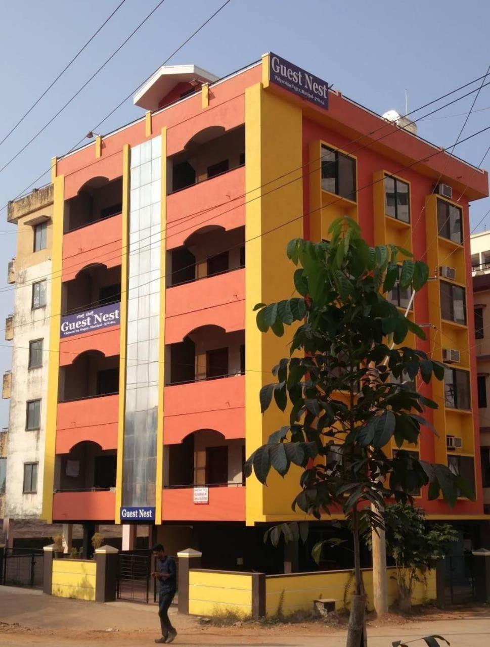Guest Nest Hotel Manipal Bagian luar foto